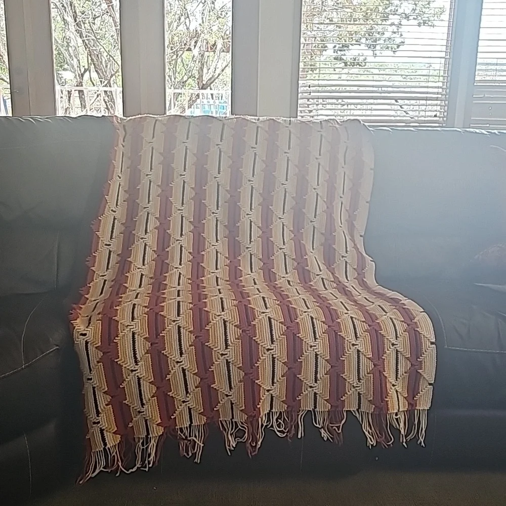 Vintage 70s South Western granny handcrochet throw blanket large 46x70 afghan